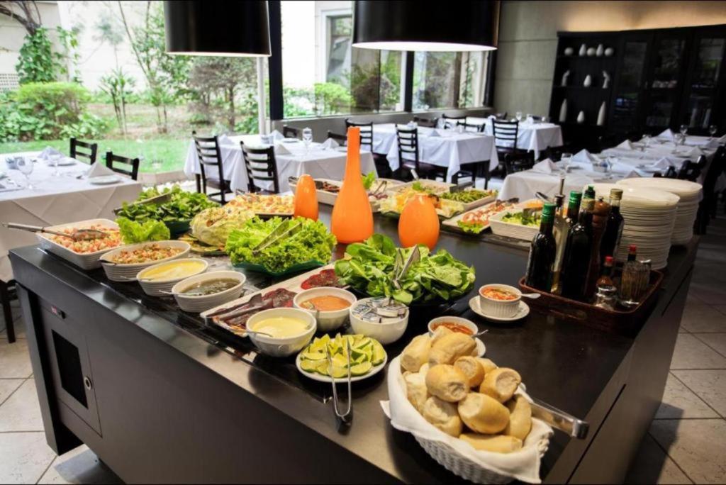 Studio Premium The World Vila Olimpia เซาเปาโล ภายนอก รูปภาพ